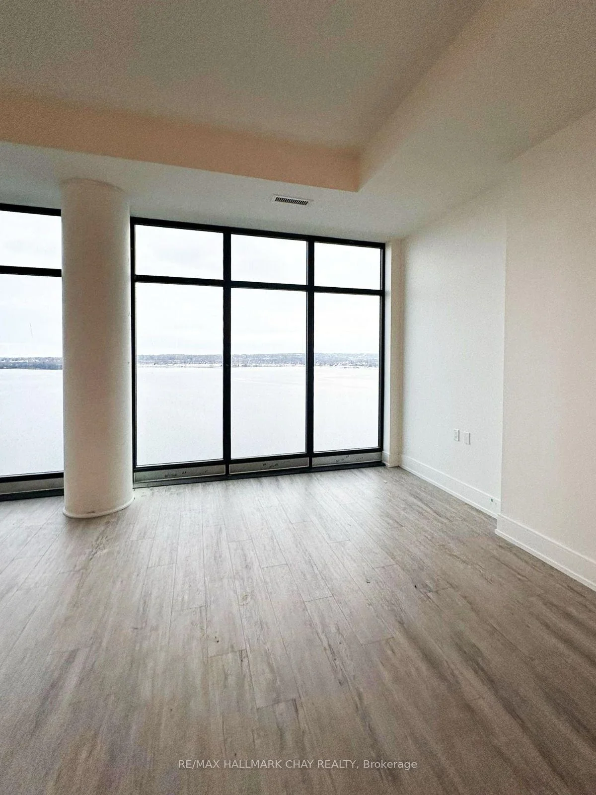 Photo 7 of Unit PH04, 185 Dunlop Street E, Barrie, Lakeshore — HOMEH