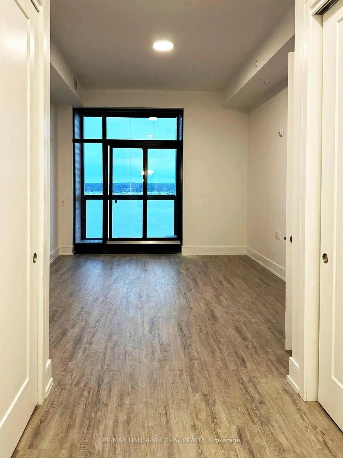 Photo 8 of Unit PH04, 185 Dunlop Street E, Barrie, Lakeshore — HOMEH