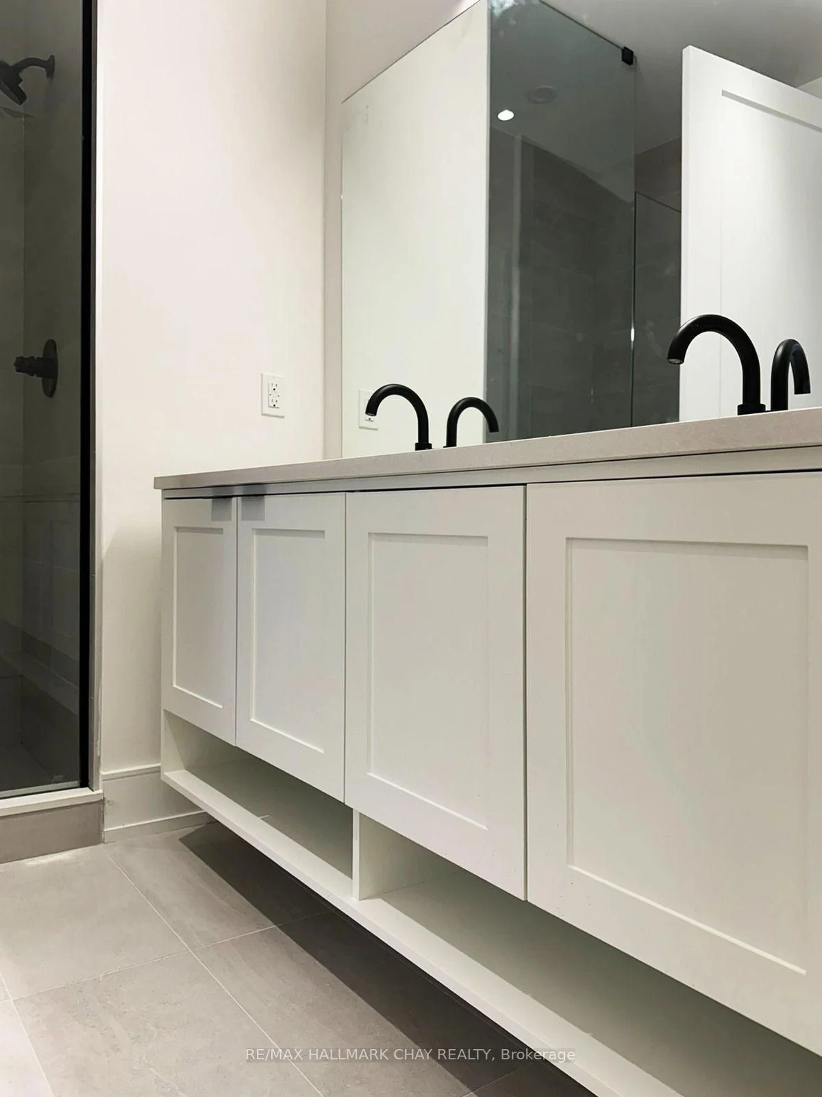 Photo 9 of Unit PH04, 185 Dunlop Street E, Barrie, Lakeshore — HOMEH