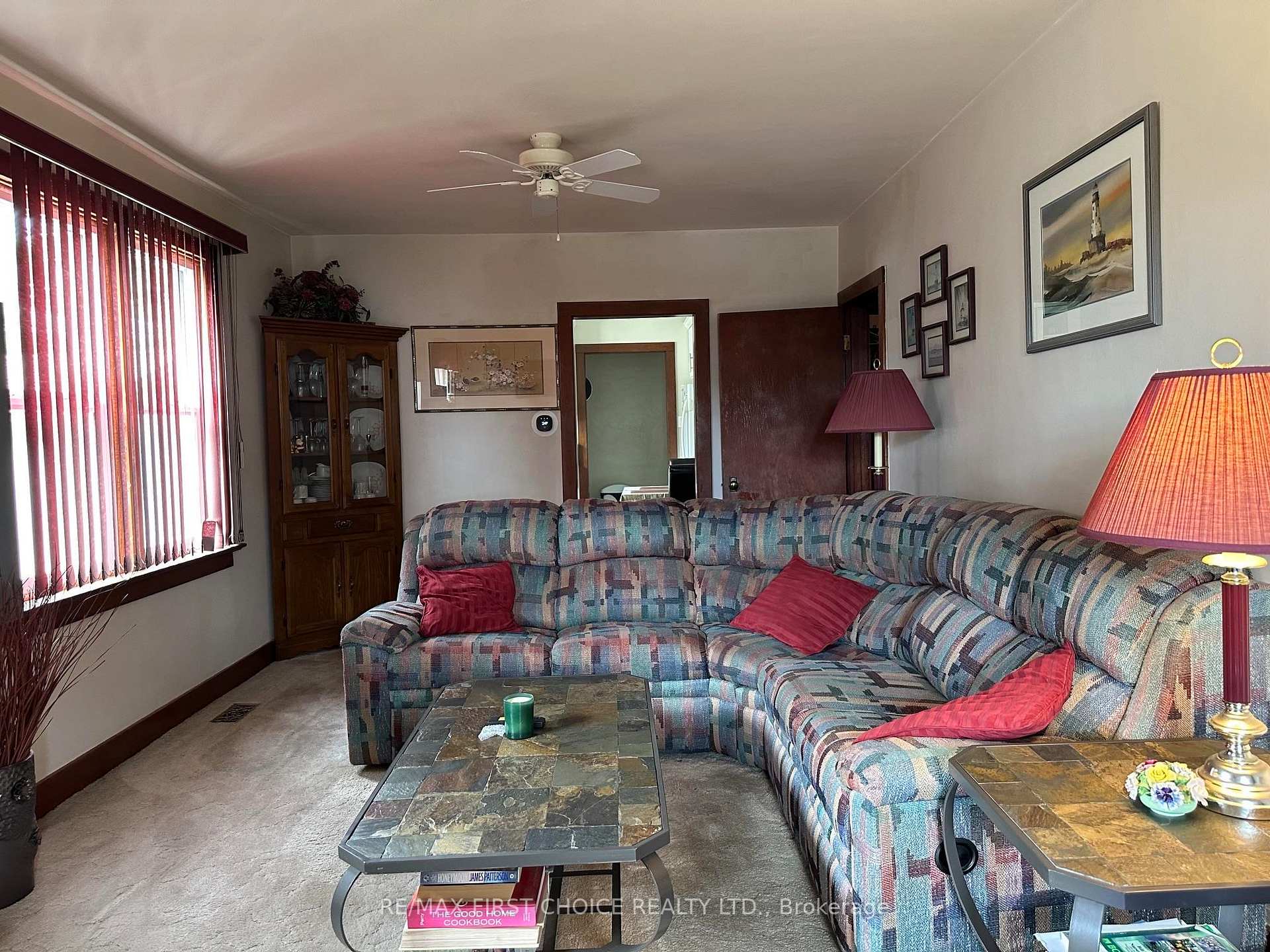 Photo 4 of 106 College Street, Thunder Bay, College Heights — HOMEH