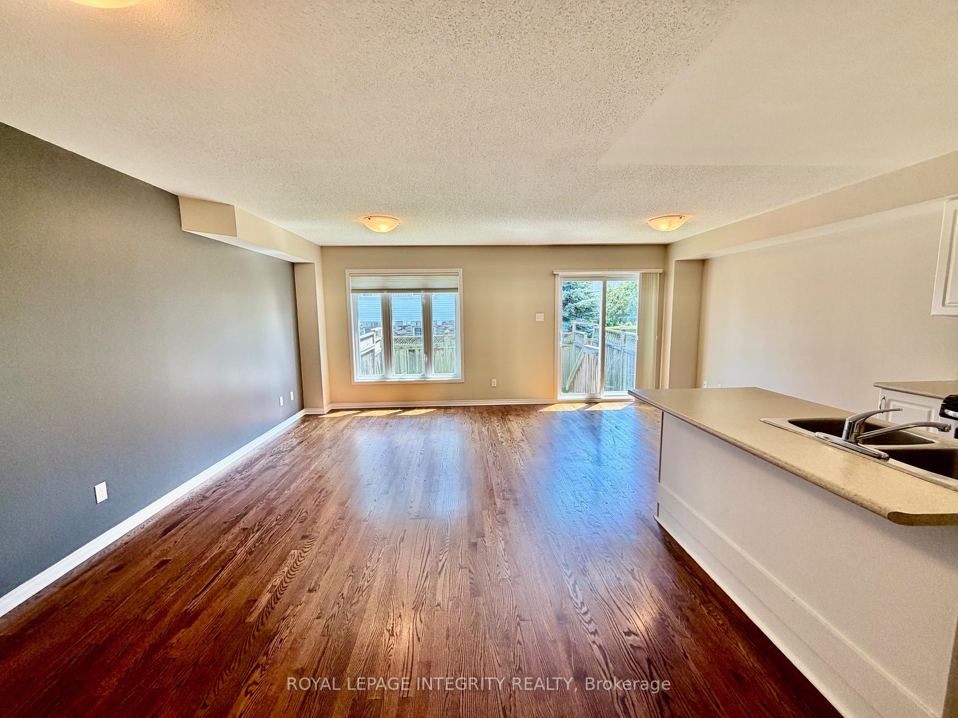 Photo 4 of 304 Amici Terrace, Ottawa, Kanata - Emerald Meadows/Trailwest — HOMEH