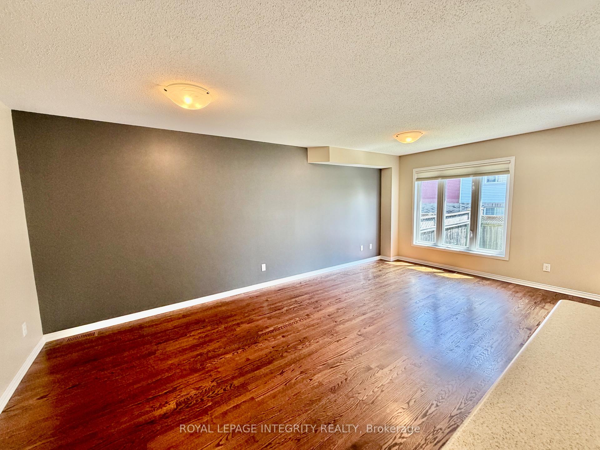 Photo 5 of 304 Amici Terrace, Ottawa, Kanata - Emerald Meadows/Trailwest — HOMEH