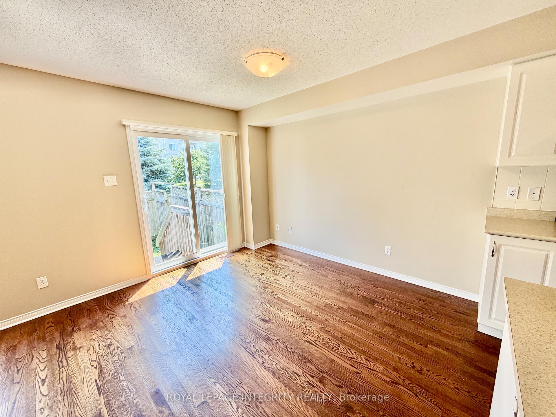 Photo 8 of 304 Amici Terrace, Ottawa, Kanata - Emerald Meadows/Trailwest — HOMEH