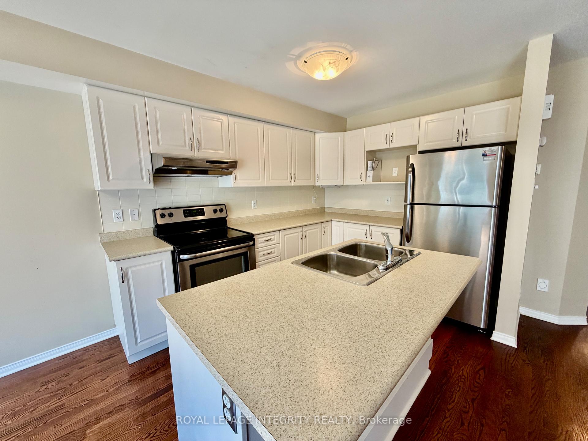 Photo 9 of 304 Amici Terrace, Ottawa, Kanata - Emerald Meadows/Trailwest — HOMEH