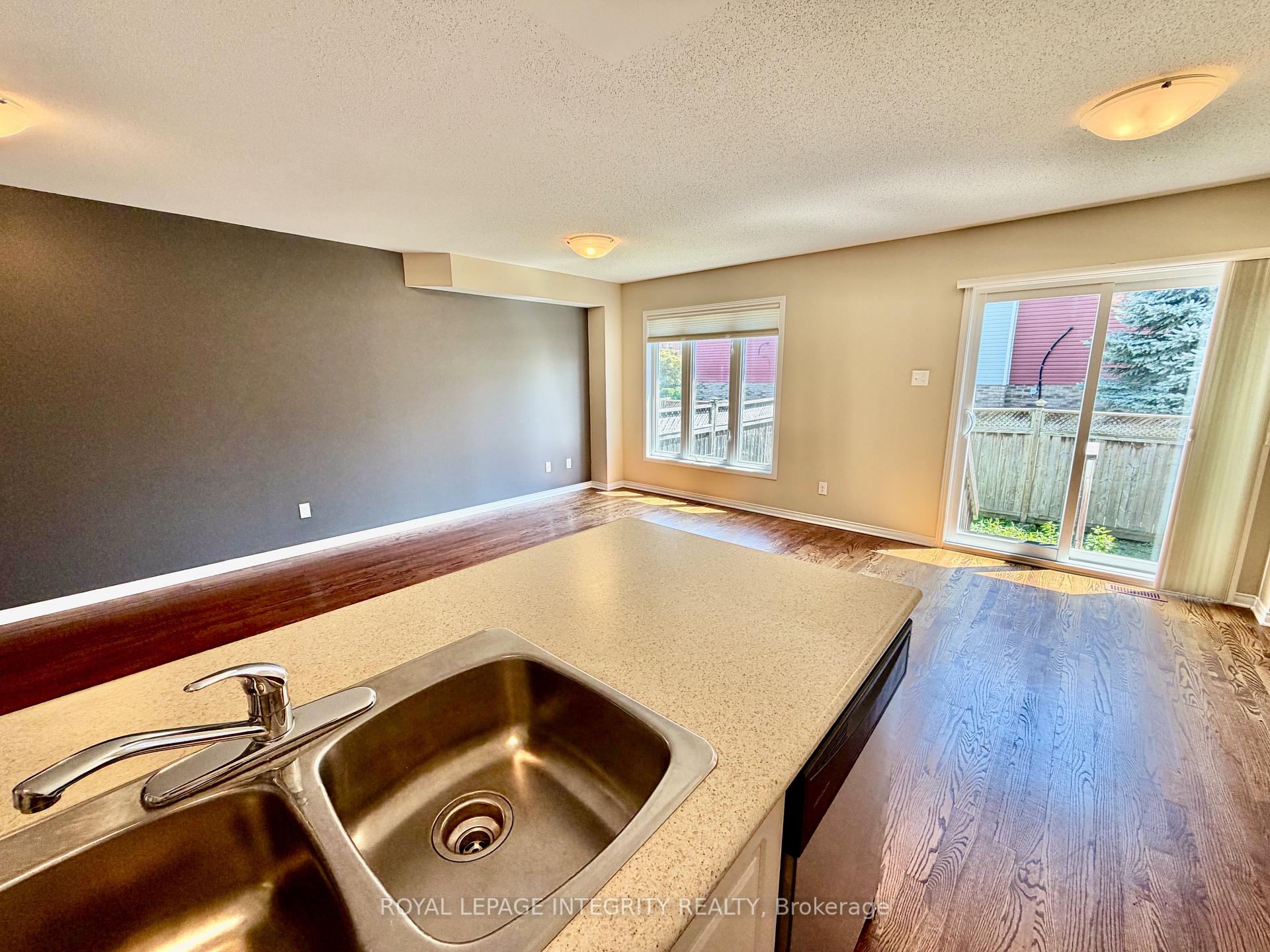 Photo 11 of 304 Amici Terrace, Ottawa, Kanata - Emerald Meadows/Trailwest — HOMEH