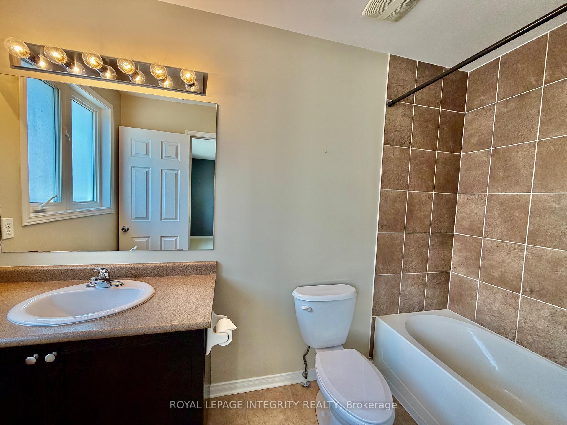 Photo 16 of 304 Amici Terrace, Ottawa, Kanata - Emerald Meadows/Trailwest — HOMEH