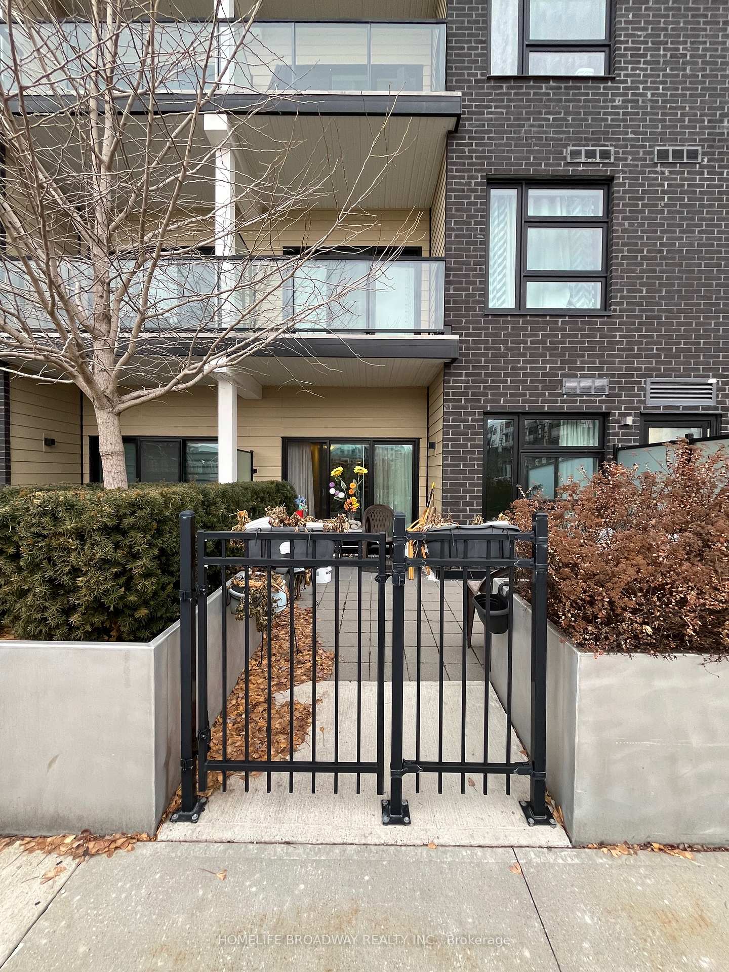 Photo 15 of Unit 105, 555 William Graham Drive, Aurora, Rural Aurora — HOMEH