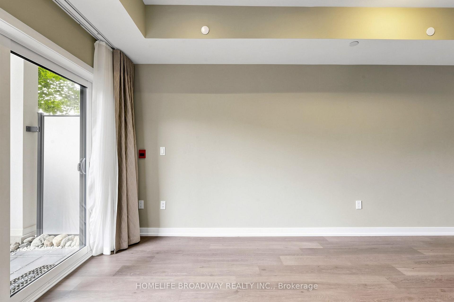 Photo 28 of Unit 105, 555 William Graham Drive, Aurora, Rural Aurora — HOMEH