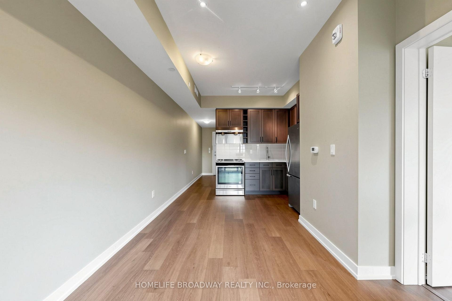 Photo 29 of Unit 105, 555 William Graham Drive, Aurora, Rural Aurora — HOMEH