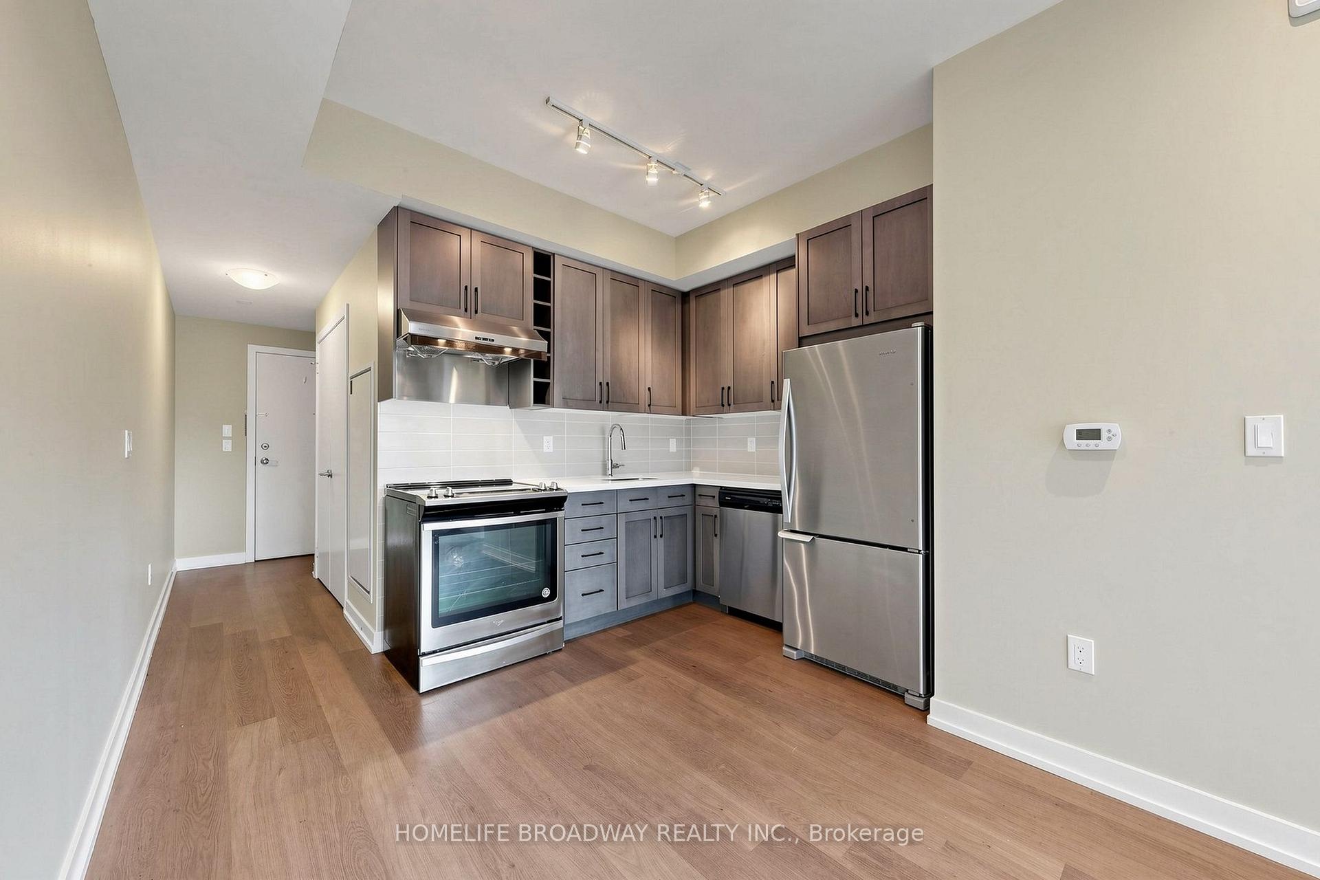 Photo 32 of Unit 105, 555 William Graham Drive, Aurora, Rural Aurora — HOMEH