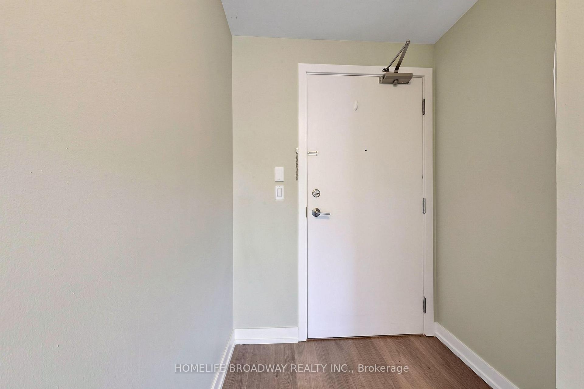 Photo 43 of Unit 105, 555 William Graham Drive, Aurora, Rural Aurora — HOMEH