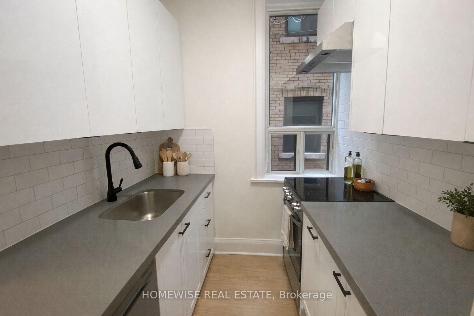 Photo 3 of Unit 2, 1542 King Street W, Toronto, South Parkdale — HOMEH