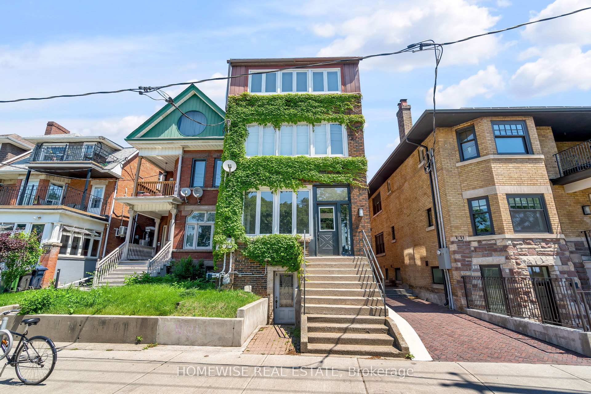 Photo 6 of Unit 2, 1542 King Street W, Toronto, South Parkdale — HOMEH