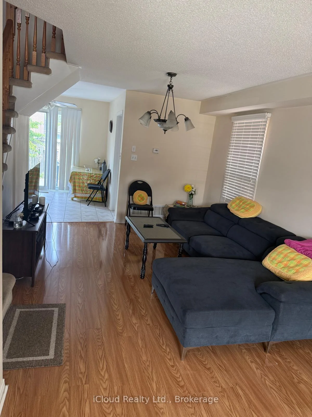 Photo 3 of 5 Flatlands Way, Brampton, Sandringham-Wellington — HOMEH