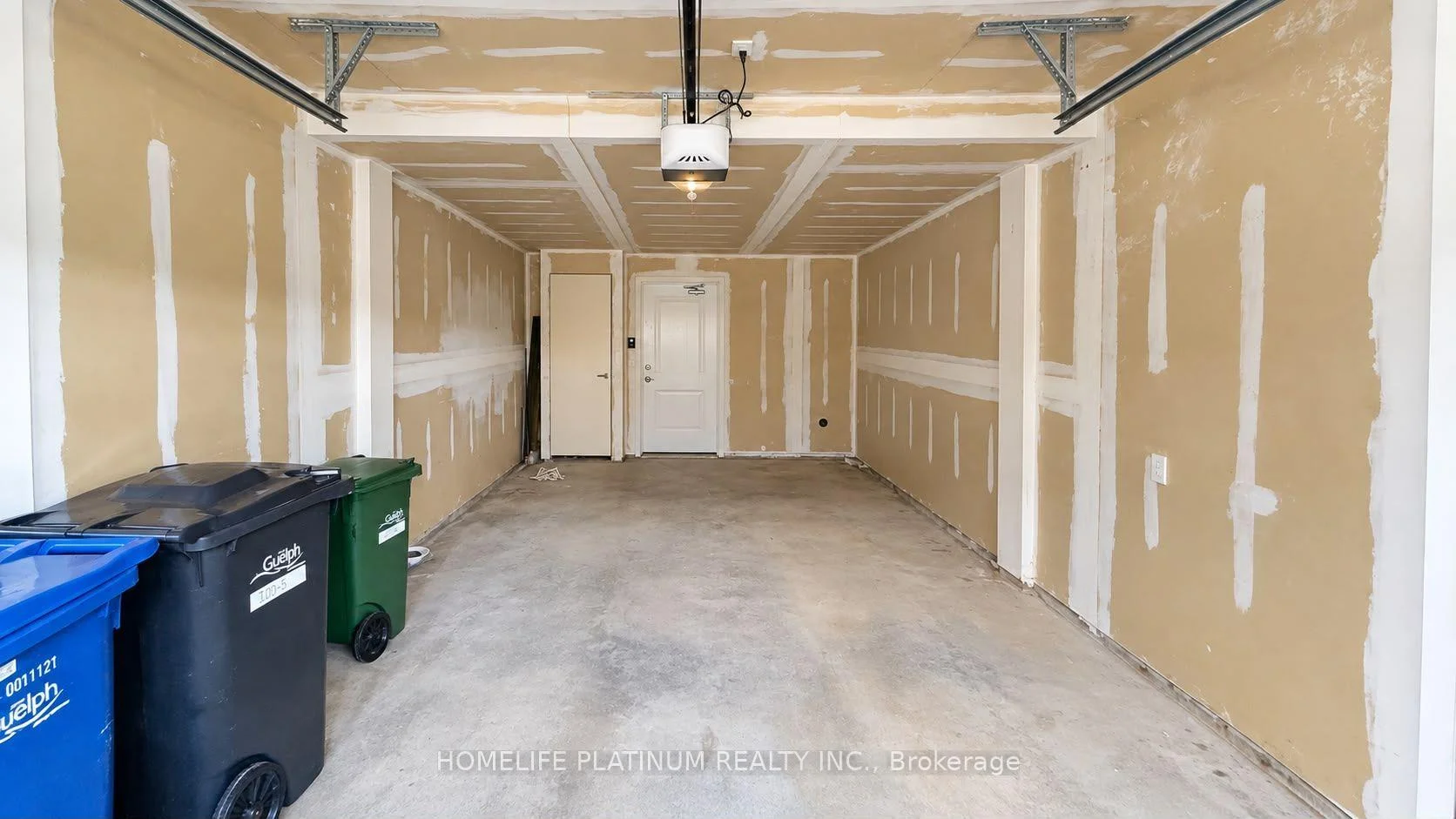 Photo 3 of Unit 5, 120 Watson Parkway, Guelph, Grange Road — HOMEH