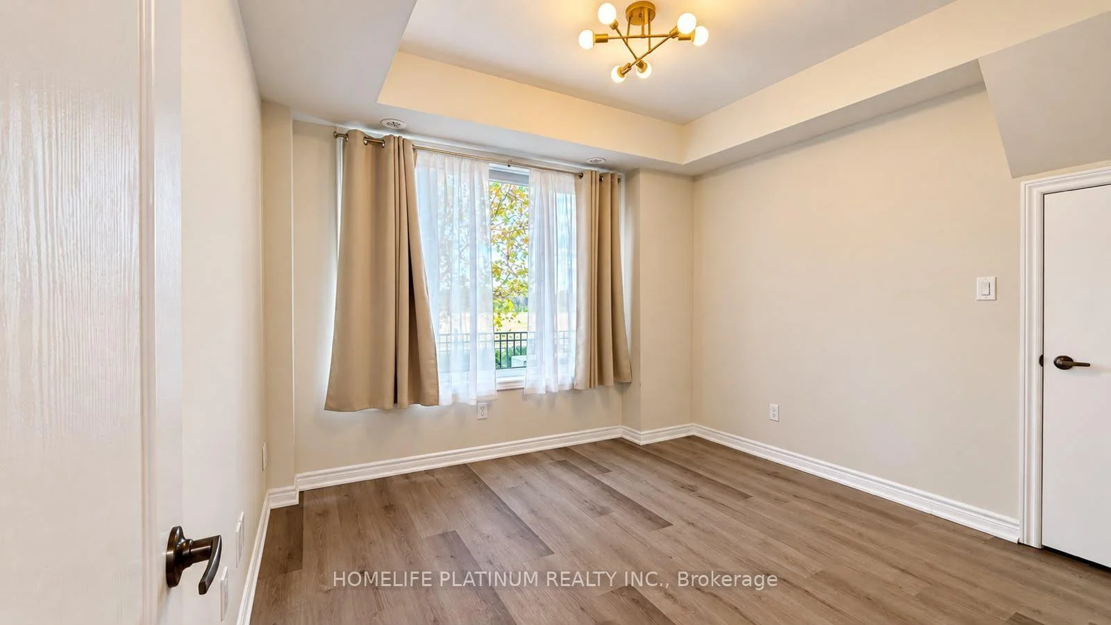 Photo 19 of Unit 5, 120 Watson Parkway, Guelph, Grange Road — HOMEH