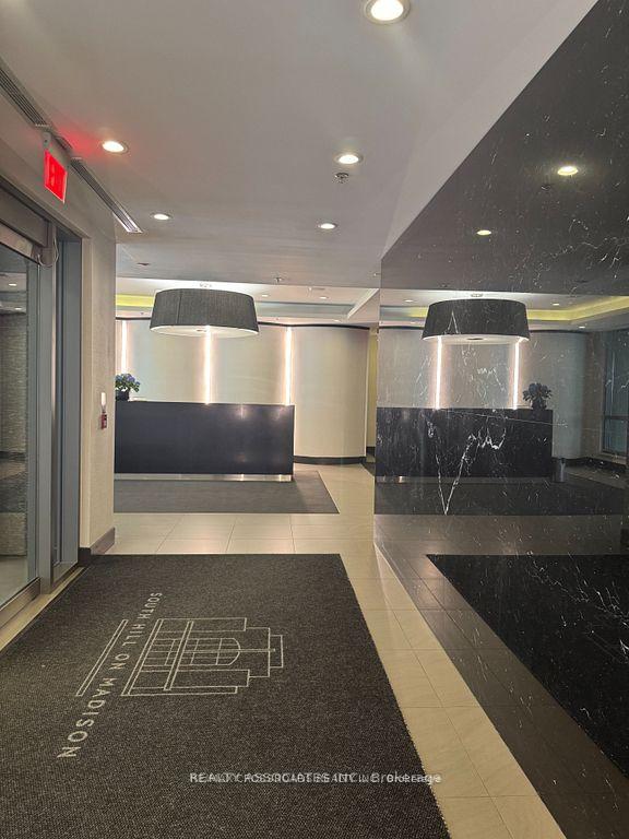 Photo 9 of Unit 510, 377 Madison Avenue, Toronto, Casa Loma — HOMEH