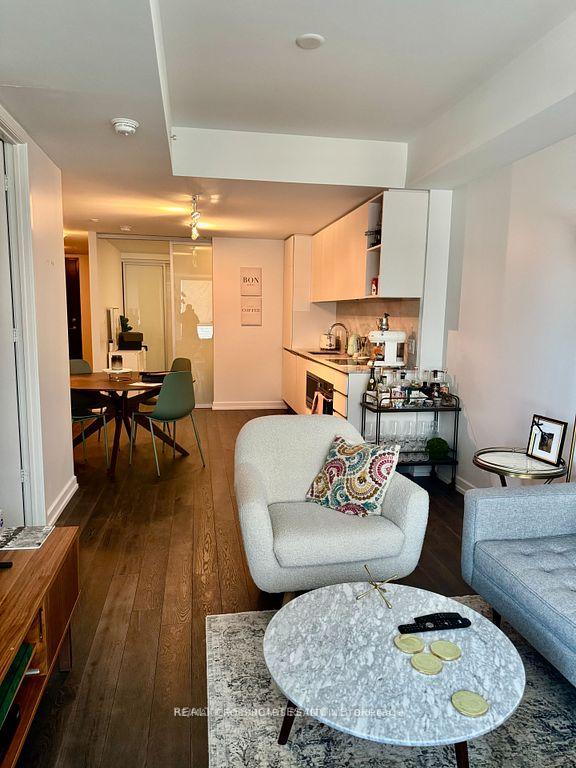 Photo 38 of Unit 510, 377 Madison Avenue, Toronto, Casa Loma — HOMEH