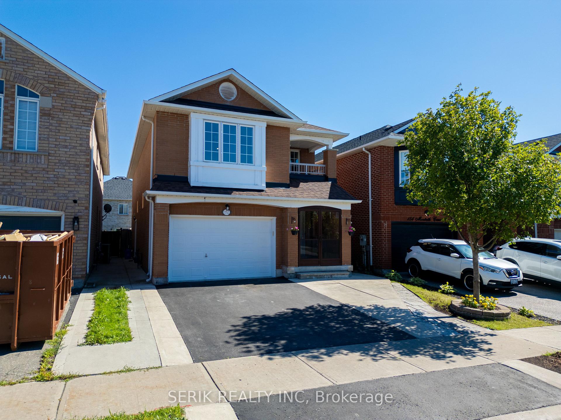Photo 4 of 152 Monteith Crescent, Vaughan, Maple — HOMEH