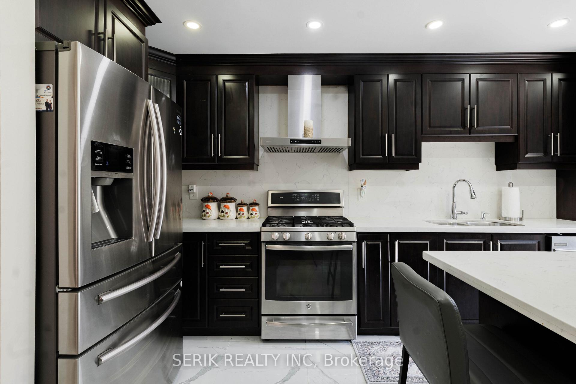 Photo 14 of 152 Monteith Crescent, Vaughan, Maple — HOMEH