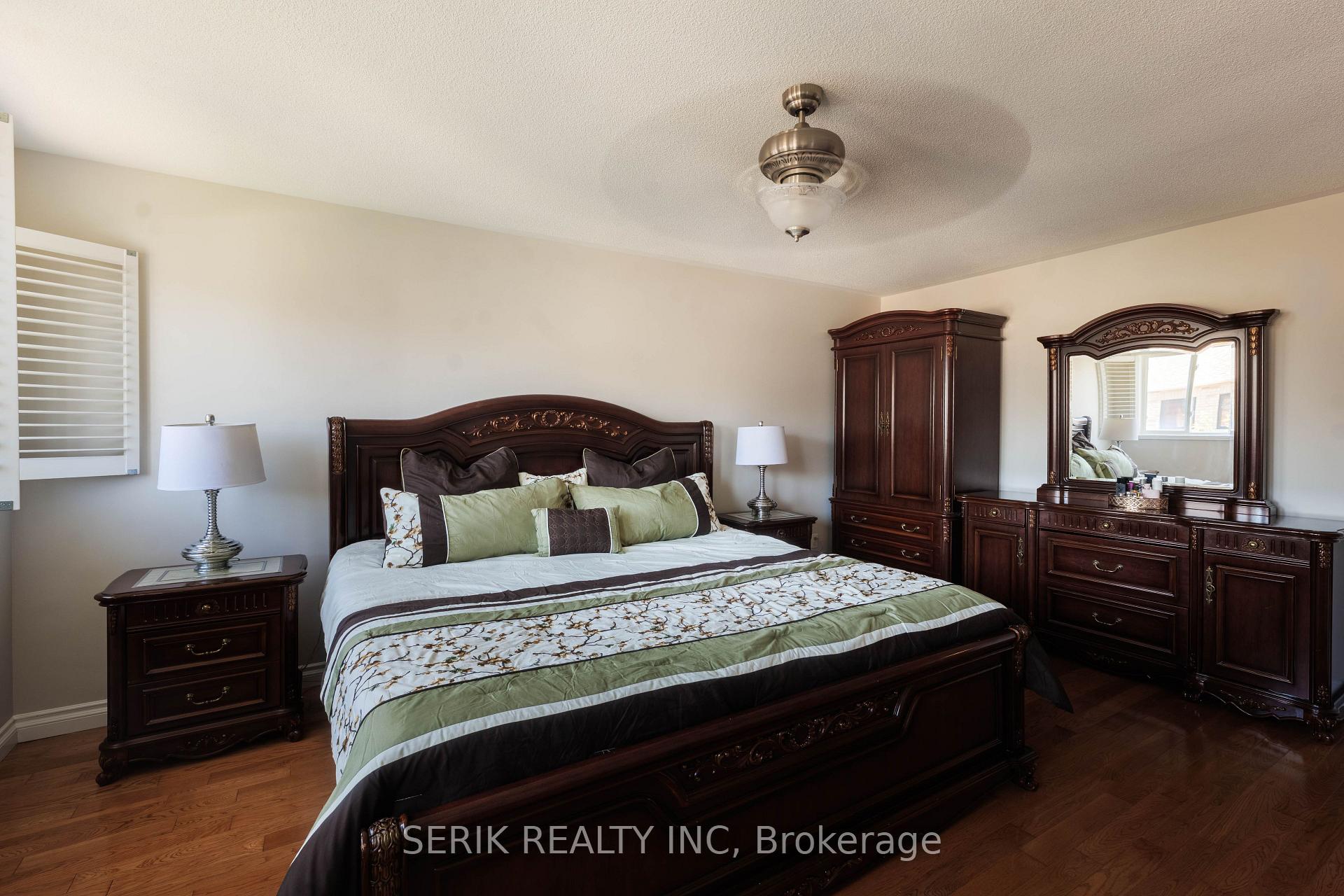 Photo 24 of 152 Monteith Crescent, Vaughan, Maple — HOMEH