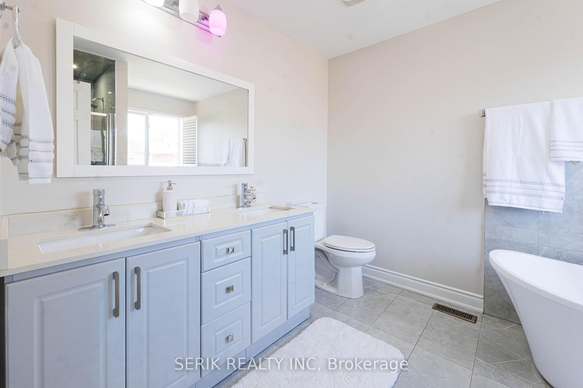 Photo 25 of 152 Monteith Crescent, Vaughan, Maple — HOMEH