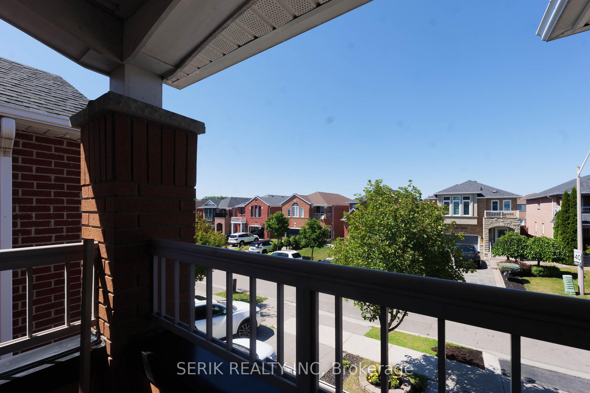 Photo 34 of 152 Monteith Crescent, Vaughan, Maple — HOMEH
