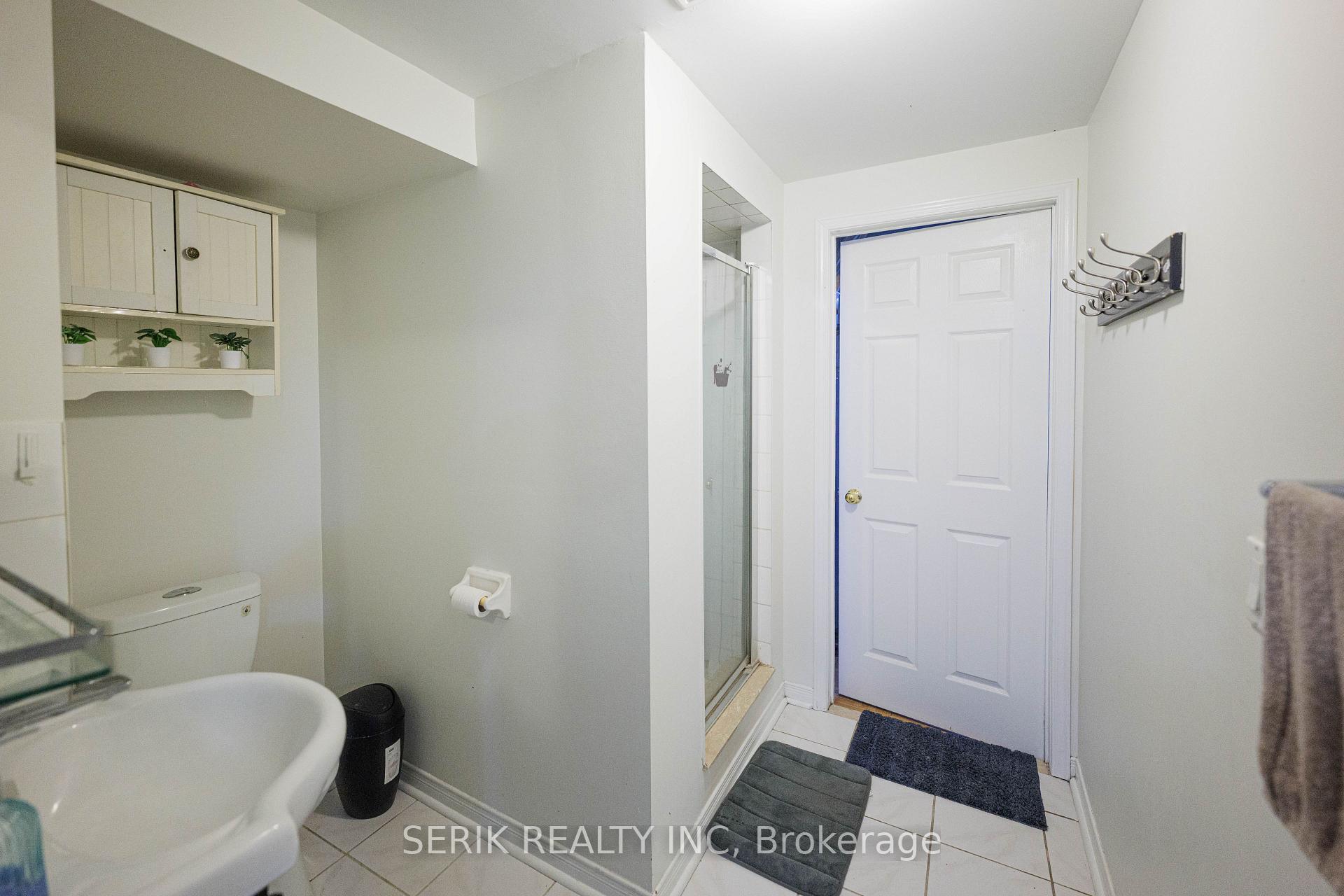 Photo 44 of 152 Monteith Crescent, Vaughan, Maple — HOMEH