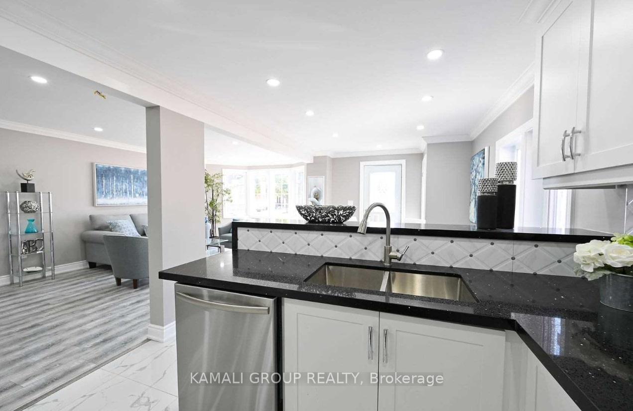 Photo 12 of Unit MAIN, 39 Walter Avenue S, Hamilton, Normanhurst — HOMEH