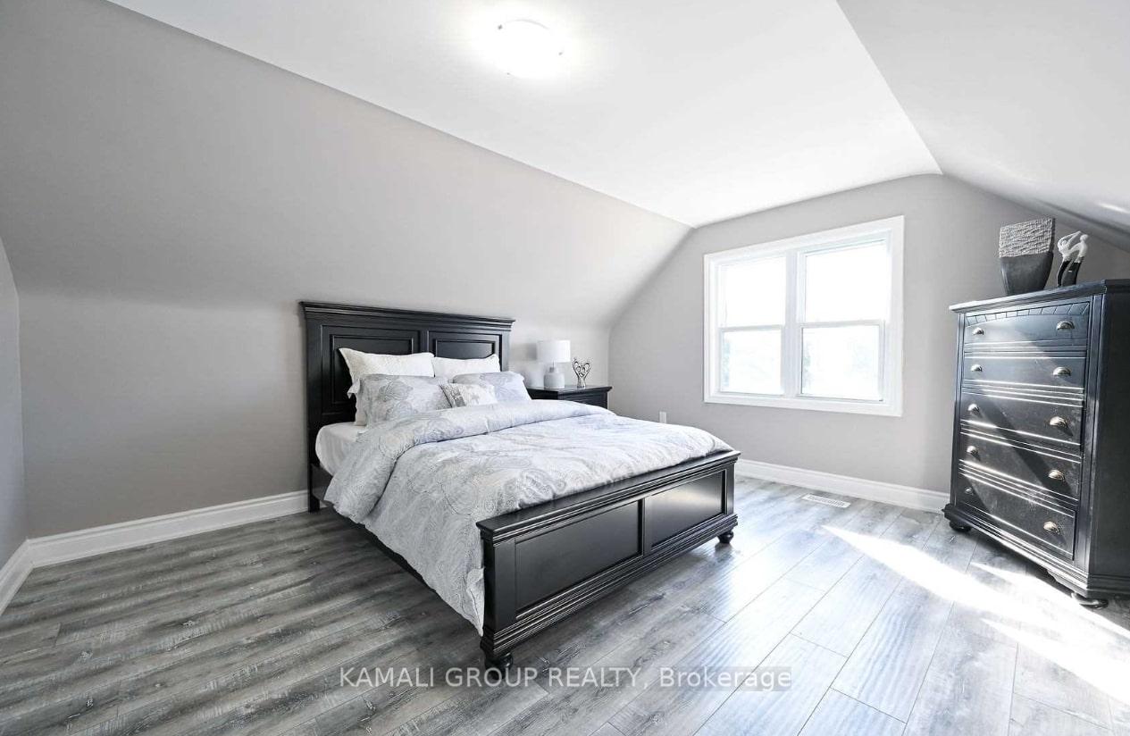 Photo 14 of Unit MAIN, 39 Walter Avenue S, Hamilton, Normanhurst — HOMEH