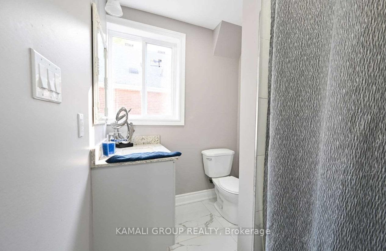 Photo 18 of Unit MAIN, 39 Walter Avenue S, Hamilton, Normanhurst — HOMEH