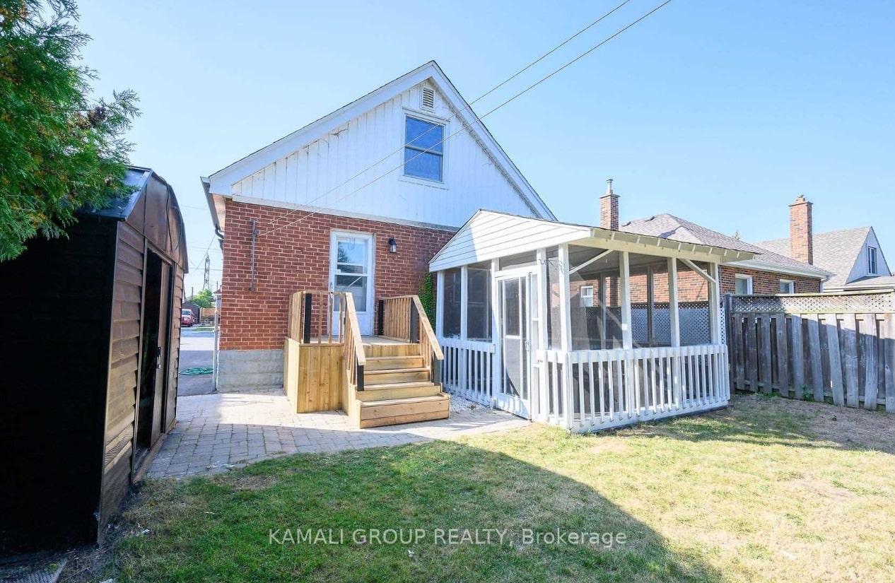 Photo 21 of Unit MAIN, 39 Walter Avenue S, Hamilton, Normanhurst — HOMEH