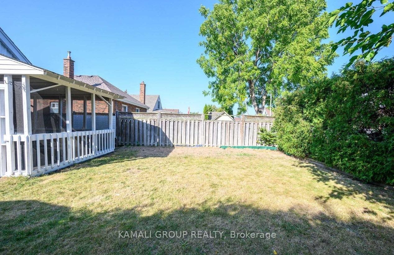Photo 22 of Unit MAIN, 39 Walter Avenue S, Hamilton, Normanhurst — HOMEH