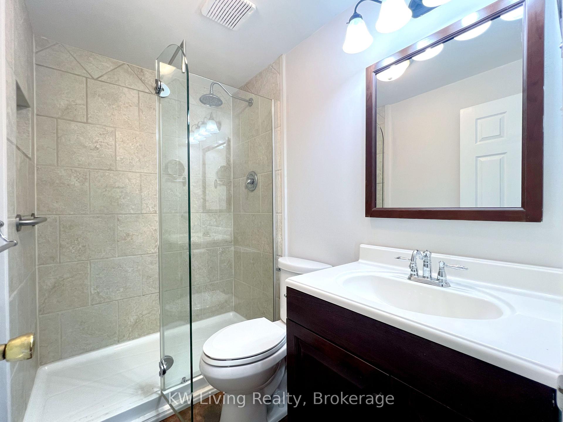Photo 37 of 127 Lake Drive N, Georgina, Historic Lakeshore Communities — HOMEH