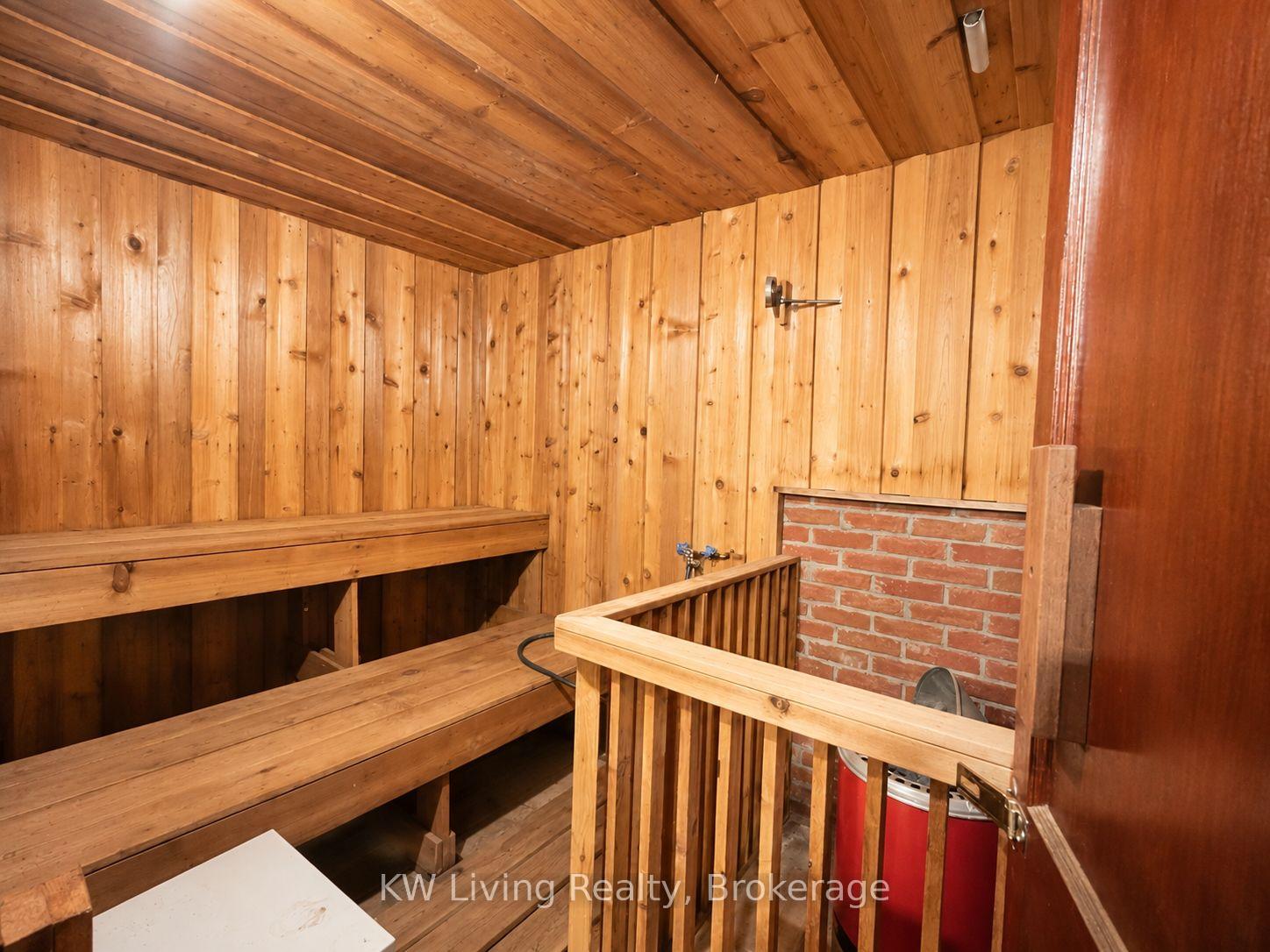 Photo 42 of 127 Lake Drive N, Georgina, Historic Lakeshore Communities — HOMEH