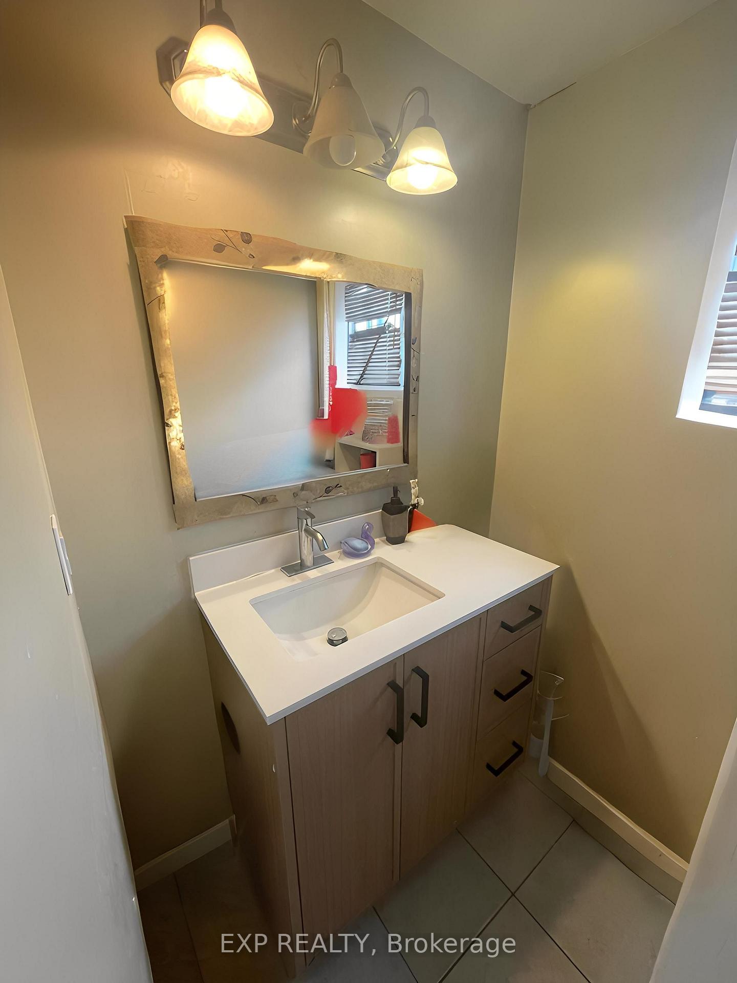 Photo 10 of 461 Red River Drive, Waterloo, Maple Hills — HOMEH