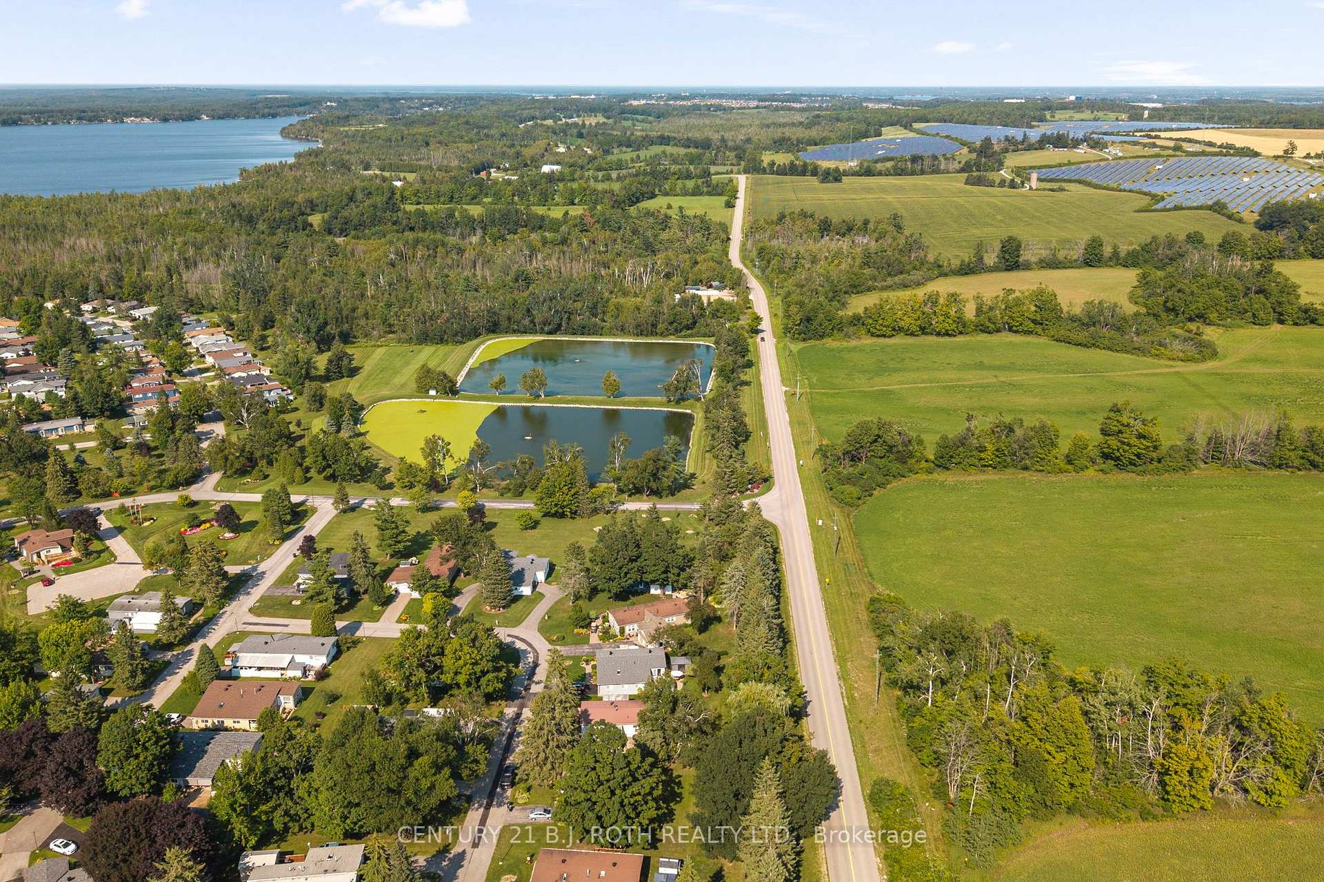 Photo 22 of 20 Cameron Drive, Oro-Medonte, Rural Oro-Medonte — HOMEH