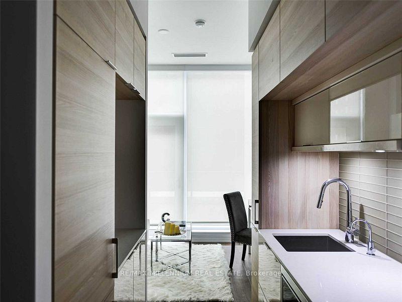 Photo 4 of Unit 604, 88 Scott Street, Toronto, Church-Yonge Corridor — HOMEH