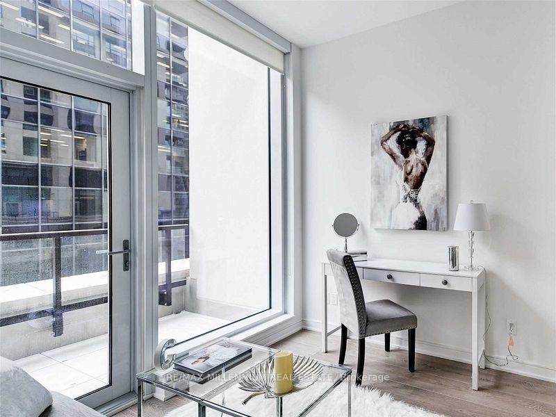 Photo 6 of Unit 604, 88 Scott Street, Toronto, Church-Yonge Corridor — HOMEH