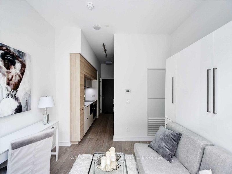 Photo 11 of Unit 604, 88 Scott Street, Toronto, Church-Yonge Corridor — HOMEH