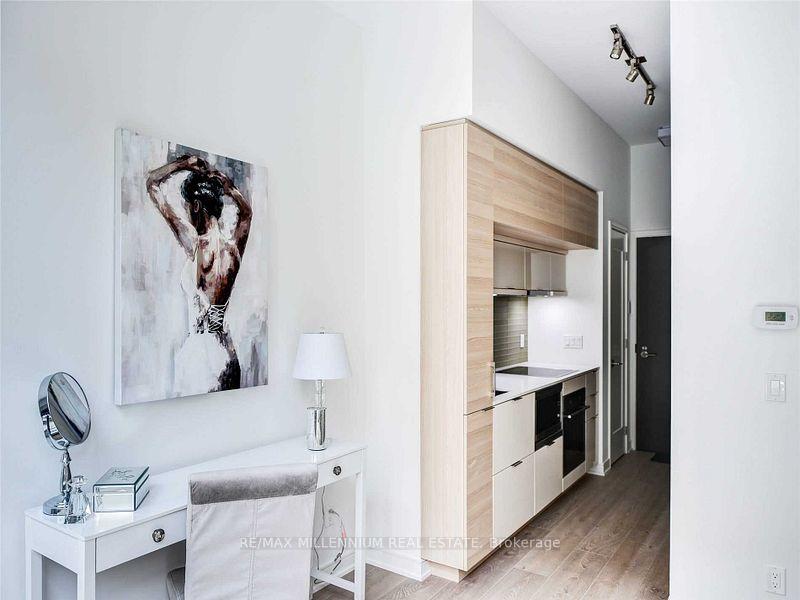Photo 12 of Unit 604, 88 Scott Street, Toronto, Church-Yonge Corridor — HOMEH