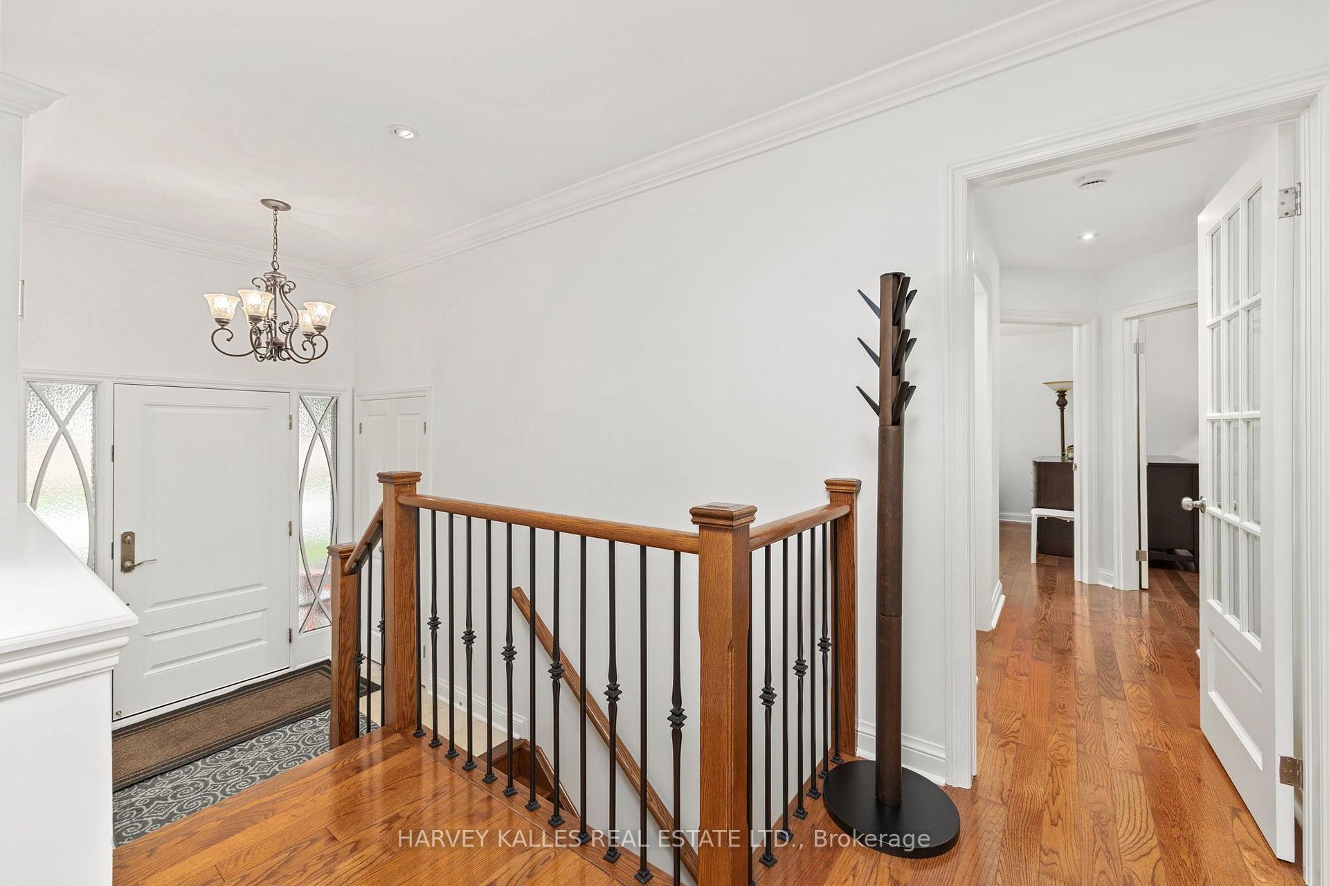Photo 13 of 32 Acton Avenue, North York, Bathurst Manor — HOMEH