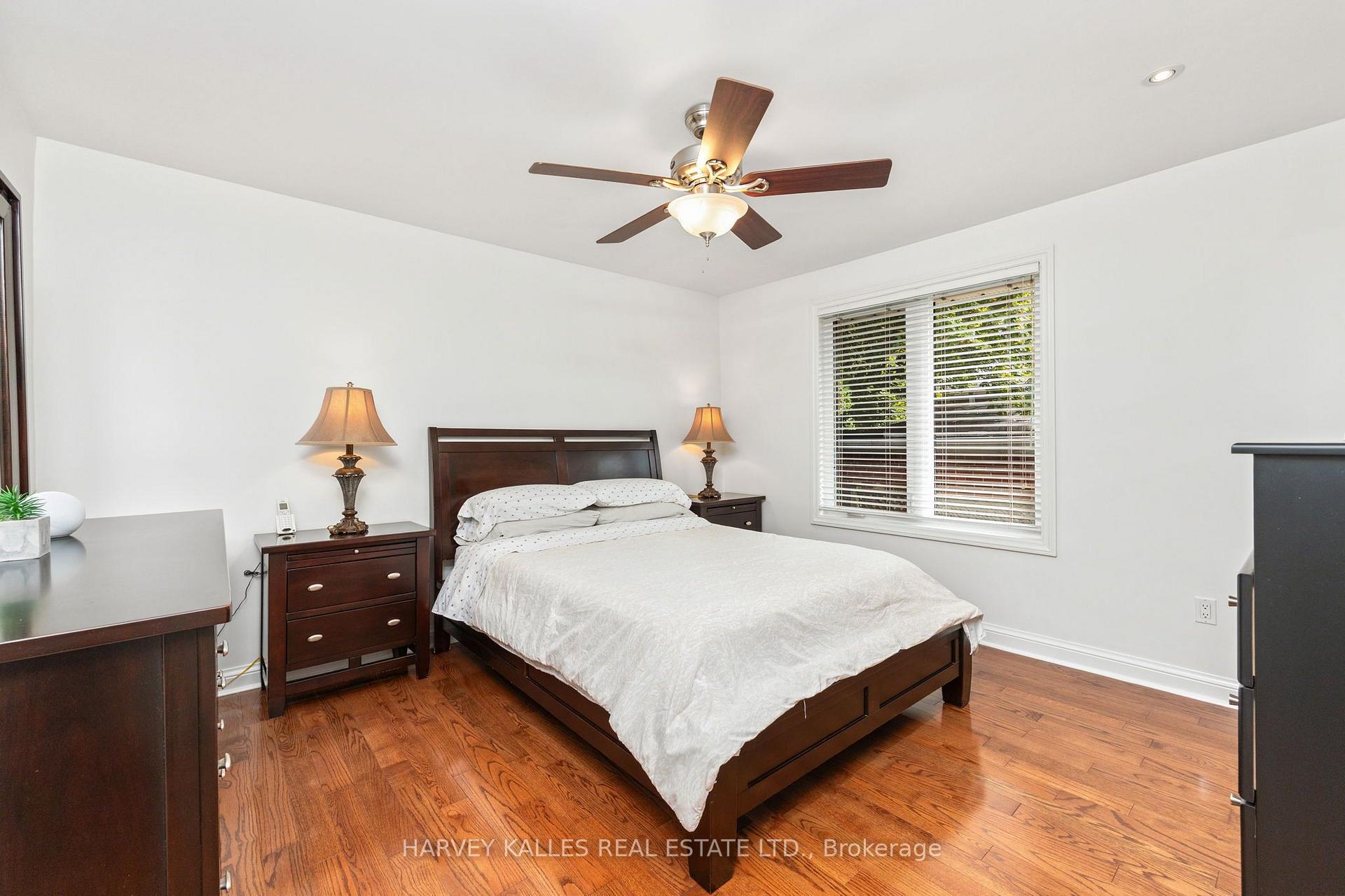 Photo 16 of 32 Acton Avenue, North York, Bathurst Manor — HOMEH