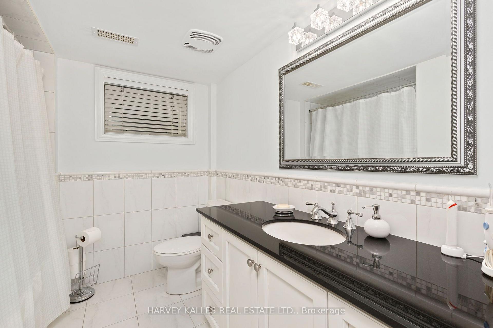 Photo 24 of 32 Acton Avenue, North York, Bathurst Manor — HOMEH