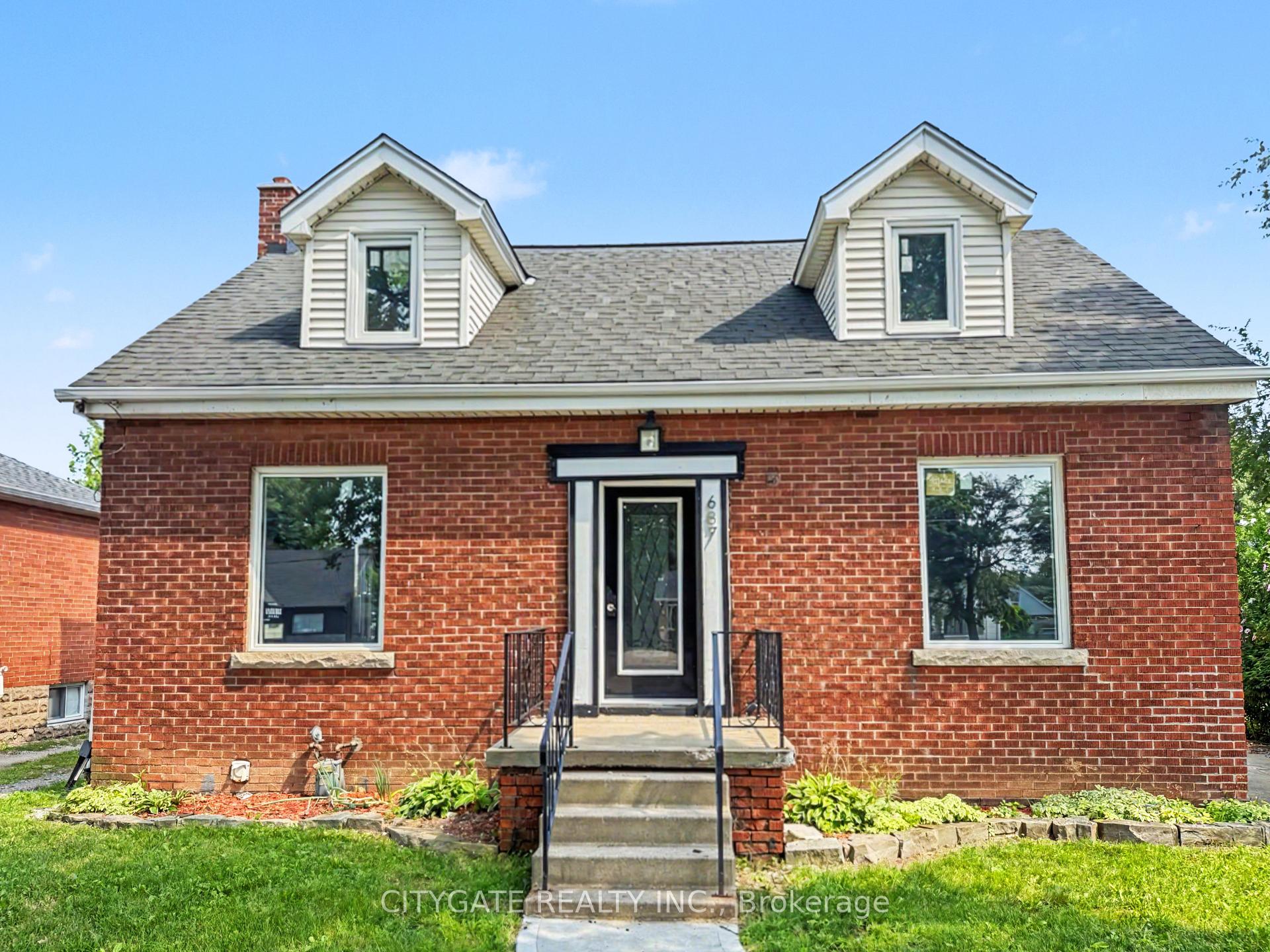 Photo of 687 Upper James Street