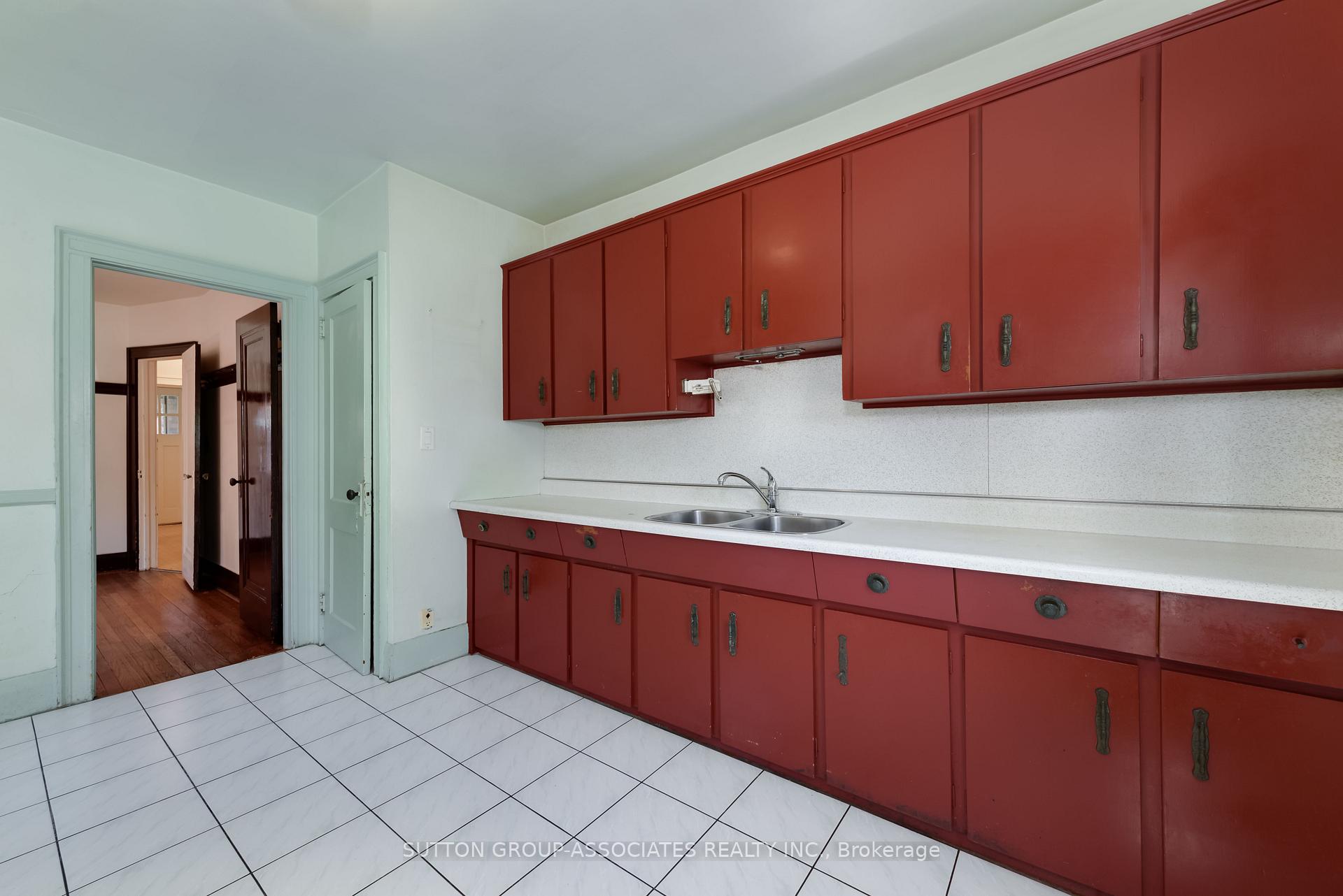 Photo 11 of 155 Earlsdale Avenue, Toronto, Oakwood Village — HOMEH