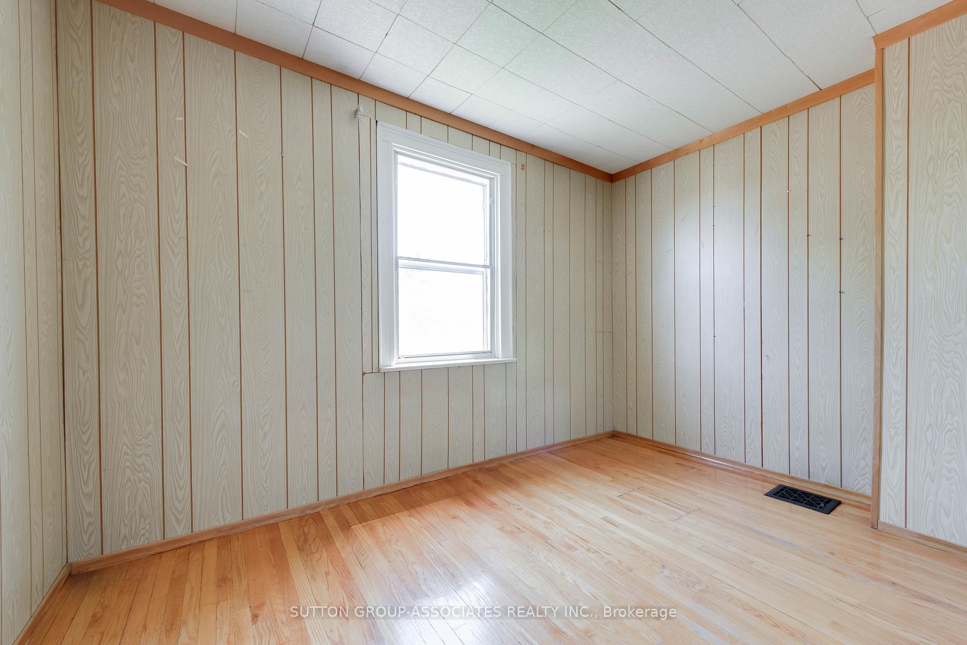 Photo 14 of 155 Earlsdale Avenue, Toronto, Oakwood Village — HOMEH