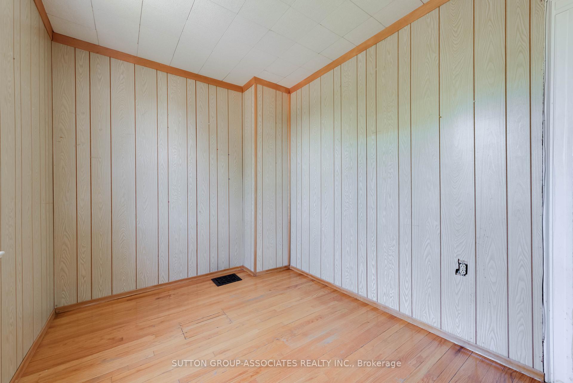 Photo 15 of 155 Earlsdale Avenue, Toronto, Oakwood Village — HOMEH