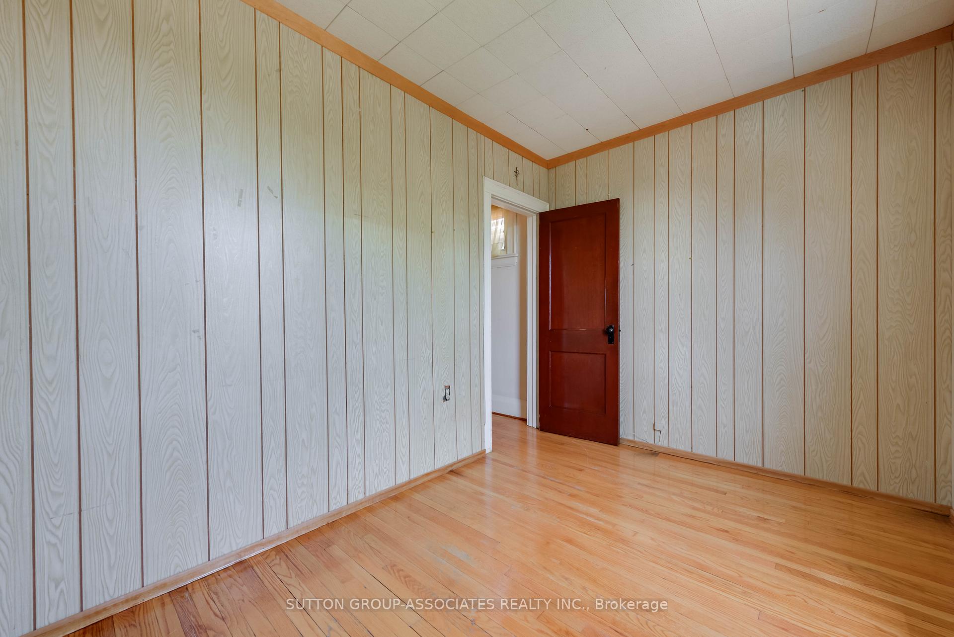 Photo 16 of 155 Earlsdale Avenue, Toronto, Oakwood Village — HOMEH