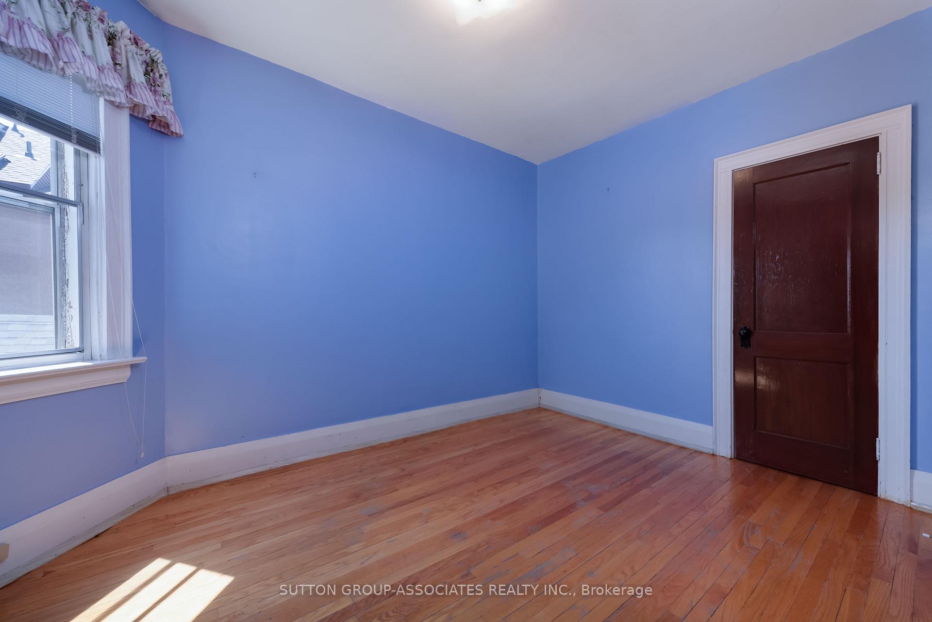 Photo 18 of 155 Earlsdale Avenue, Toronto, Oakwood Village — HOMEH